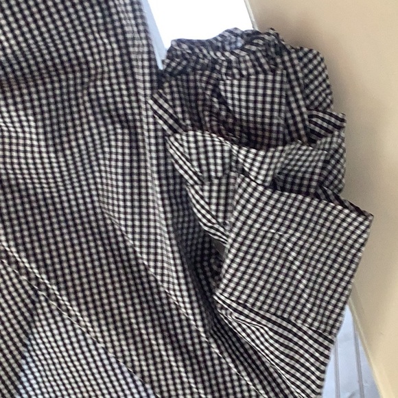Wrap around black and white check blouse with ruffled sleeves - Picture 2 of 5